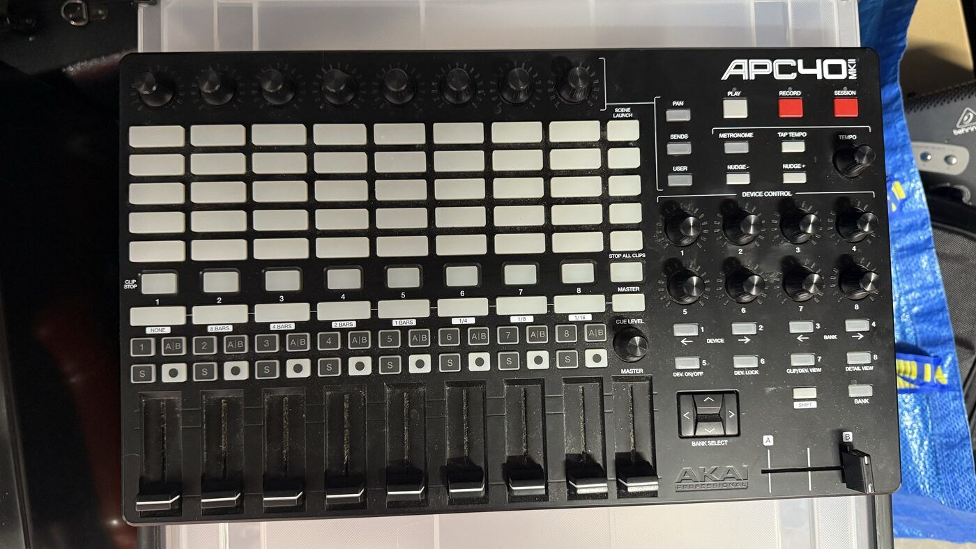 Akai Professional APC40 MKII Pad Controller