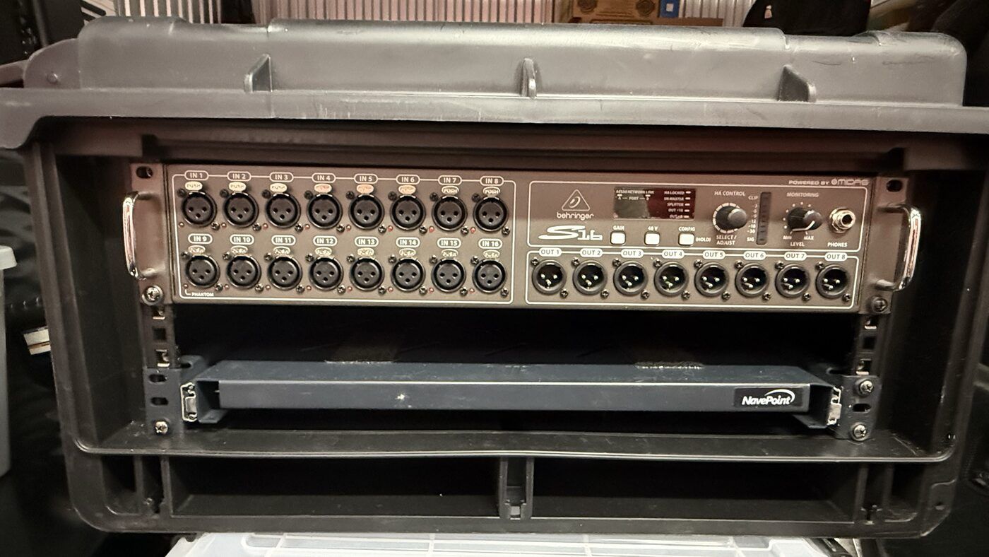 Behringer S16 Digital Stage Box