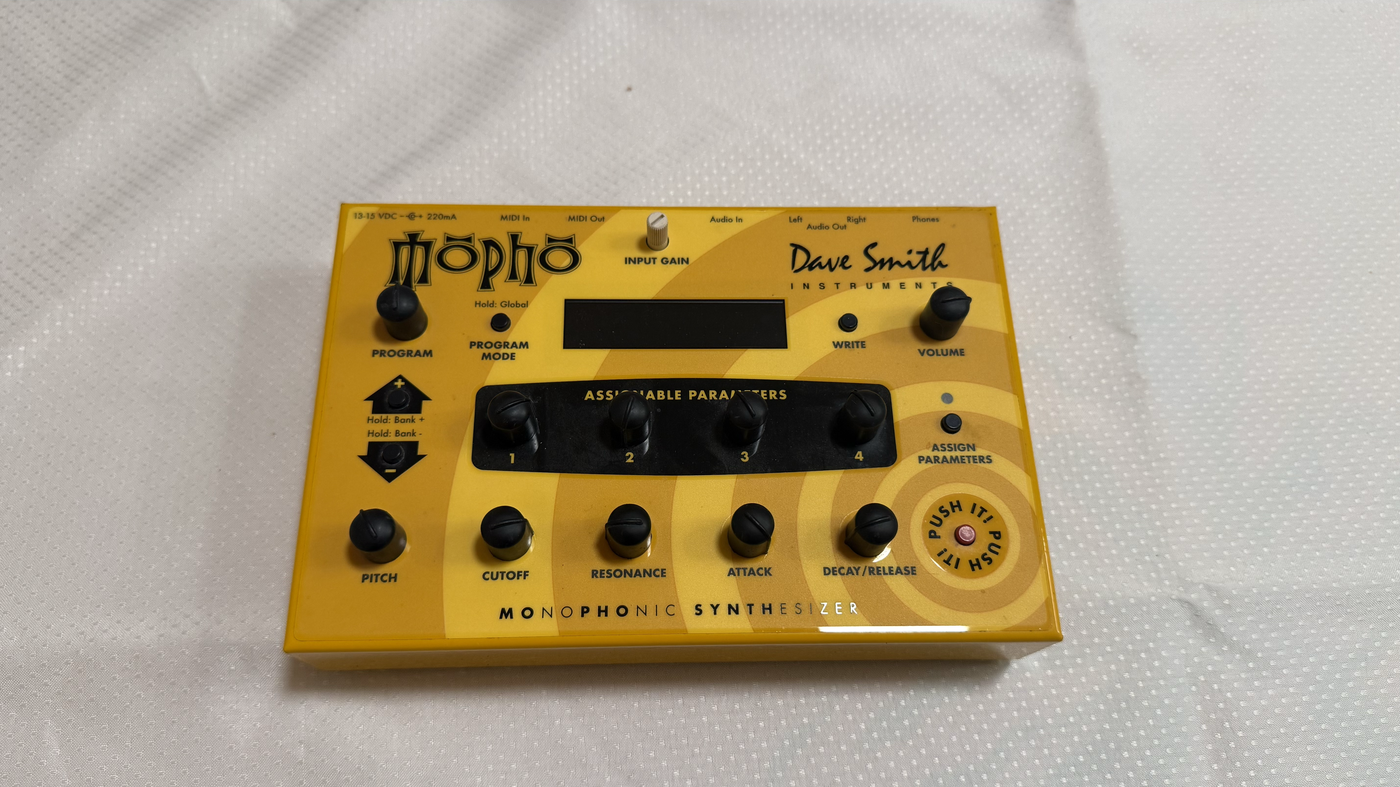 Dave Smith Instruments Mopho Desktop Analog Synthesizer